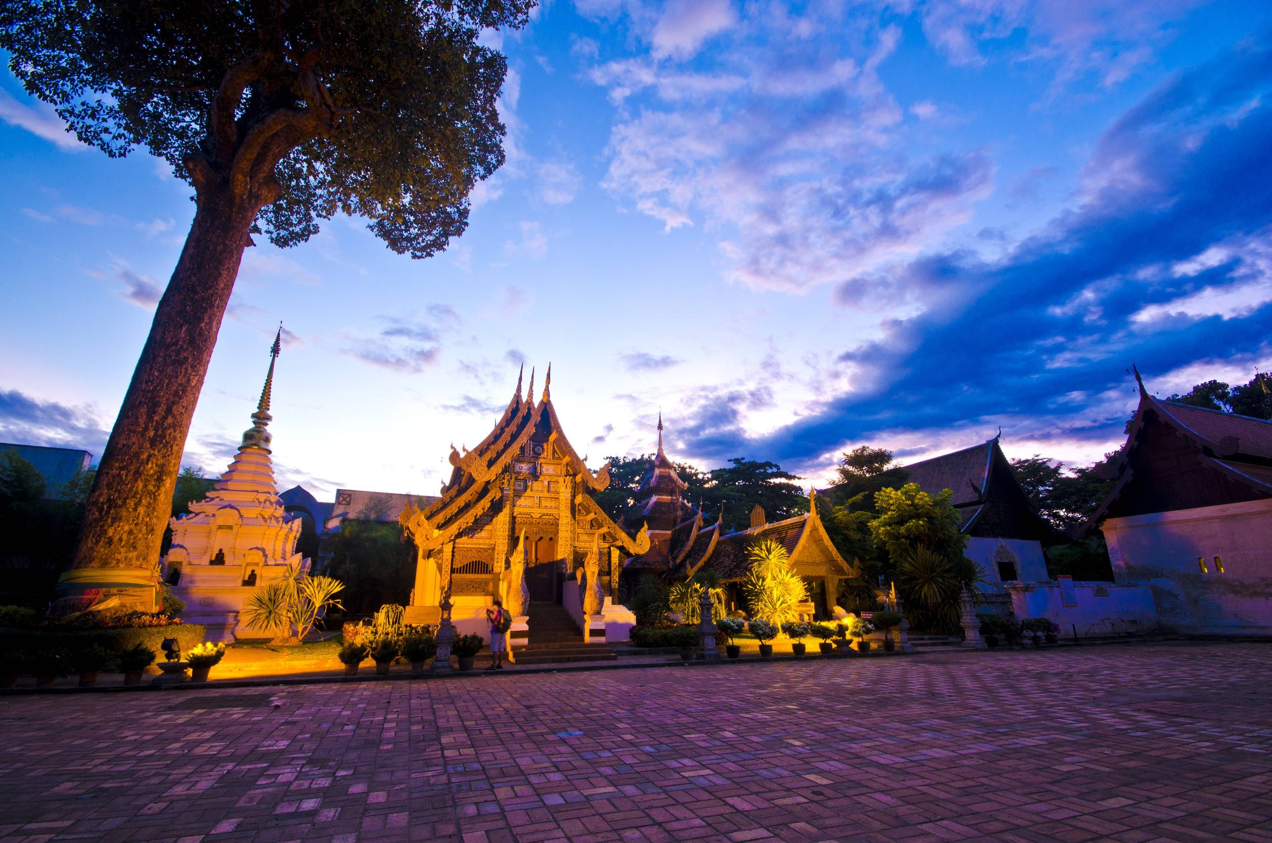 Wat Chedi Luang Chiang Mai Thailand